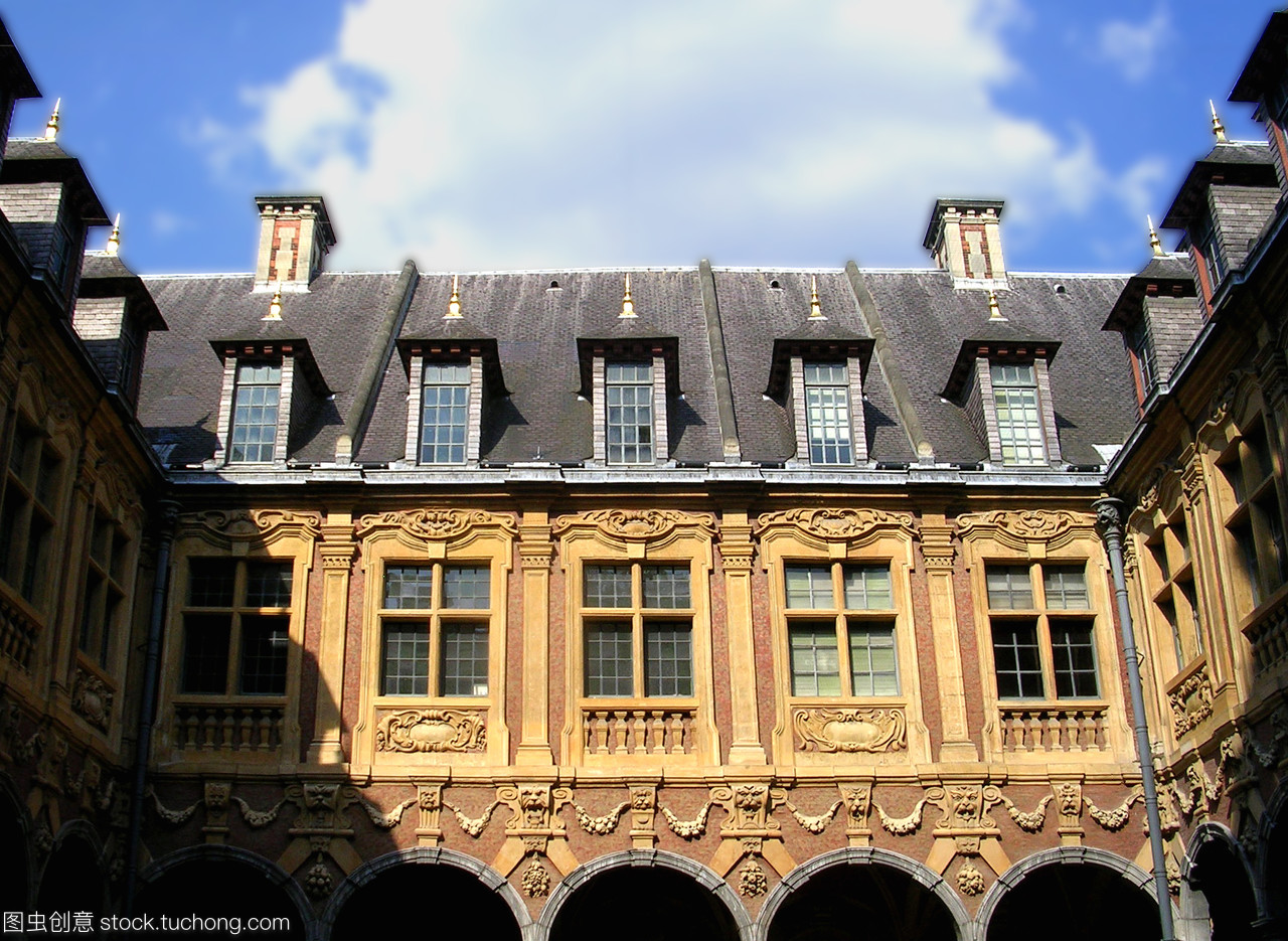 裝潢,遠(yuǎn)古,裝飾,云彩,專(zhuān)欄,利樂(lè),云層,天空,古昔,圓柱,古代,古老,雕塑,屋子,房屋,大樓,天,建筑,支柱,房子,法國(guó),拱廊,建筑物,法蘭西,柱子,法國(guó)的,煙囪,石,紀(jì)念碑,窗口,石頭,藍(lán),石子,藍(lán)色,衰老,窗戶,裝飾物,玻璃窗,裝修,陳舊,云