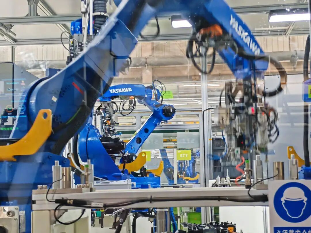 光速智造 探秘法雷奧武漢工廠，每36秒一只車燈的全球智造之旅